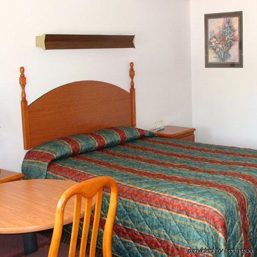Colonial Inn Hammond Habitación foto