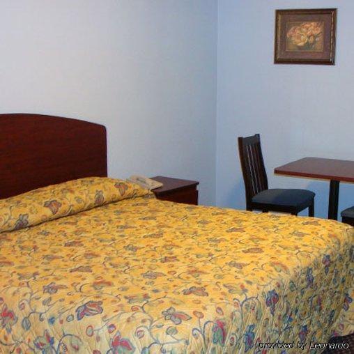 Colonial Inn Hammond Habitación foto